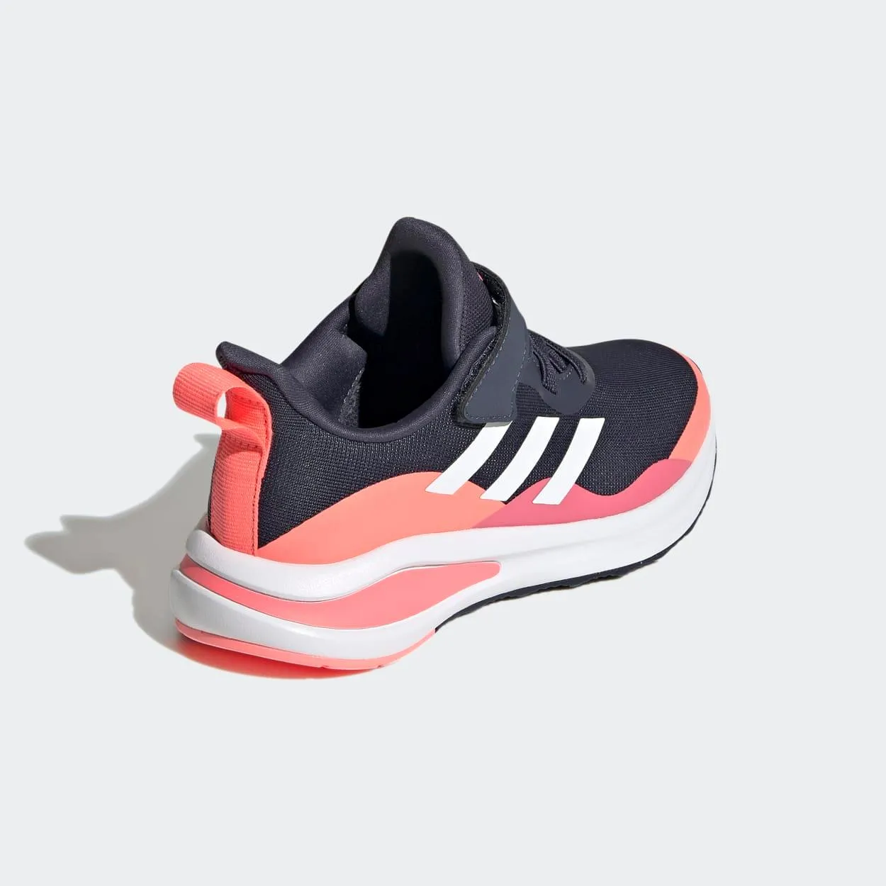 adidas Kids Fortarun Laufschuhe mit elastischen Schnürsenkeln und Riemchen