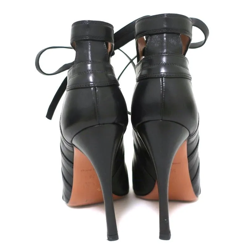 Alaia Schnürstiefeletten Schwarz Ausgeschnittenes Leder Größe 36.5 Offene Zehen Knöchelstiefel