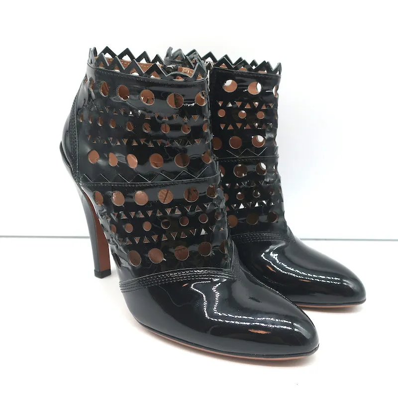 Alaia Laser-Cut Stiefeletten Schwarz Lackleder Größe 38.5 High Heel Booties