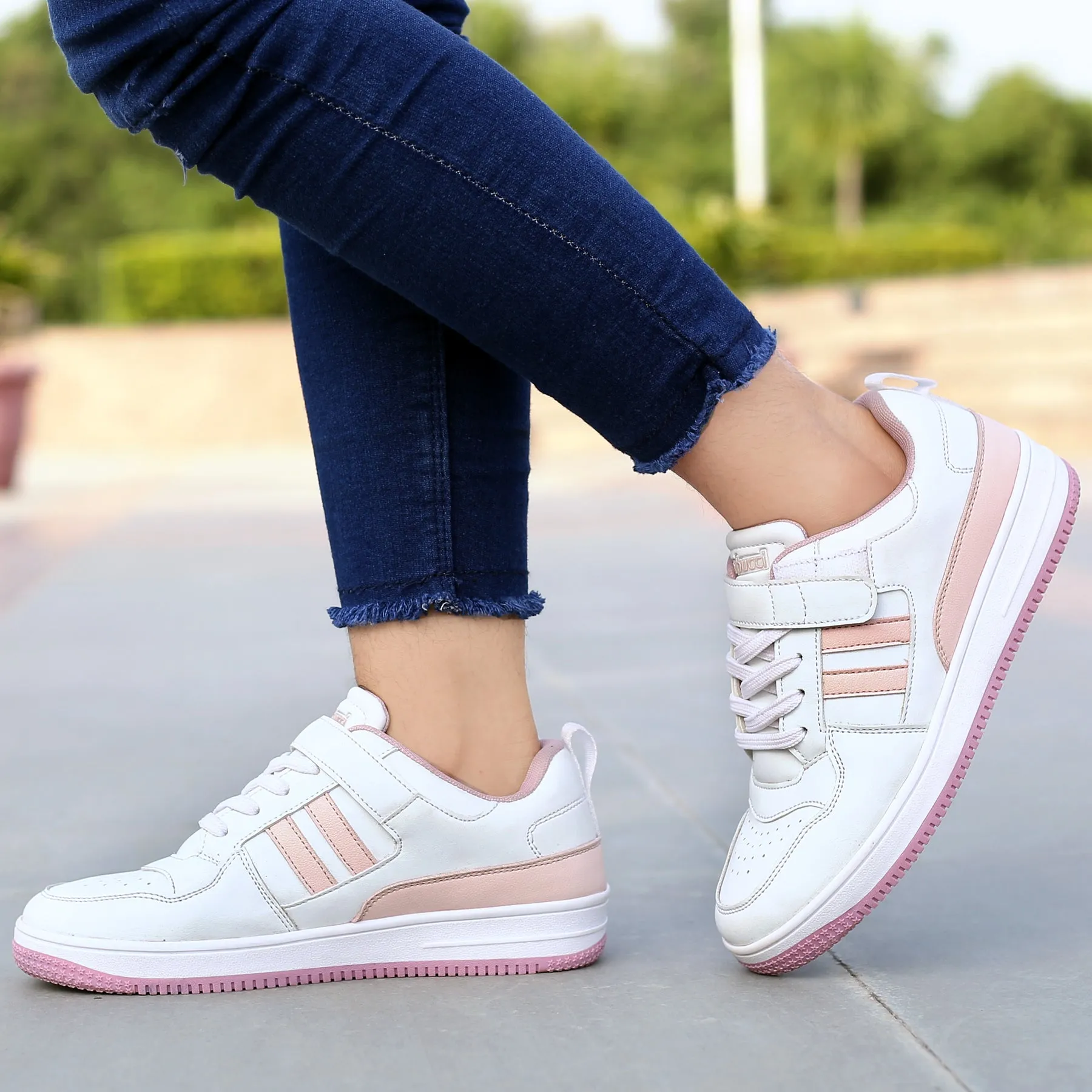 Bacca Bucci PHOENIX Low-Top Modische Damen-Sneakers mit Klettverschluss