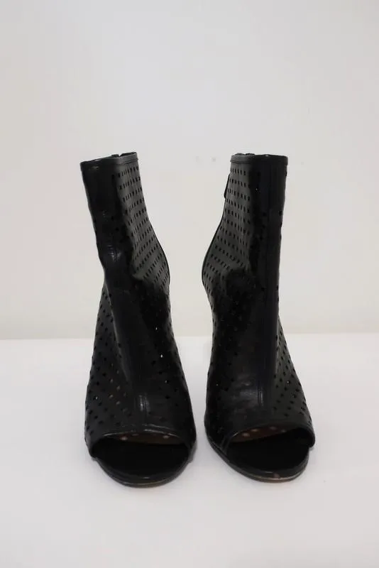 Barbara Bui Offene Stiefeletten Schwarz Perforiertes Leder Größe 38.5 Knöchelstiefel