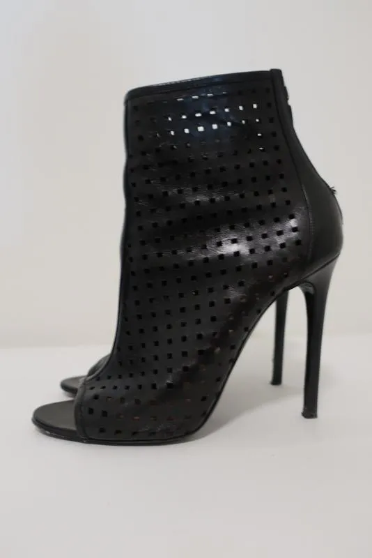 Barbara Bui Offene Stiefeletten Schwarz Perforiertes Leder Größe 38.5 Knöchelstiefel