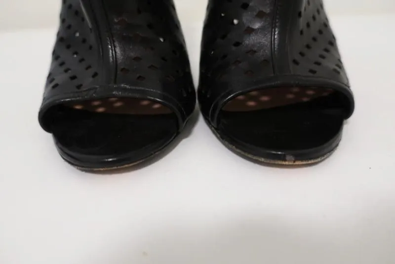 Barbara Bui Offene Stiefeletten Schwarz Perforiertes Leder Größe 38.5 Knöchelstiefel