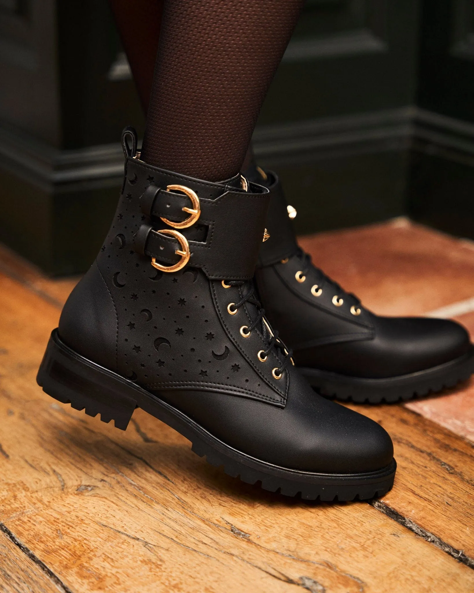 Bastide Vegan Leder Schnürstiefeletten | Schwarz