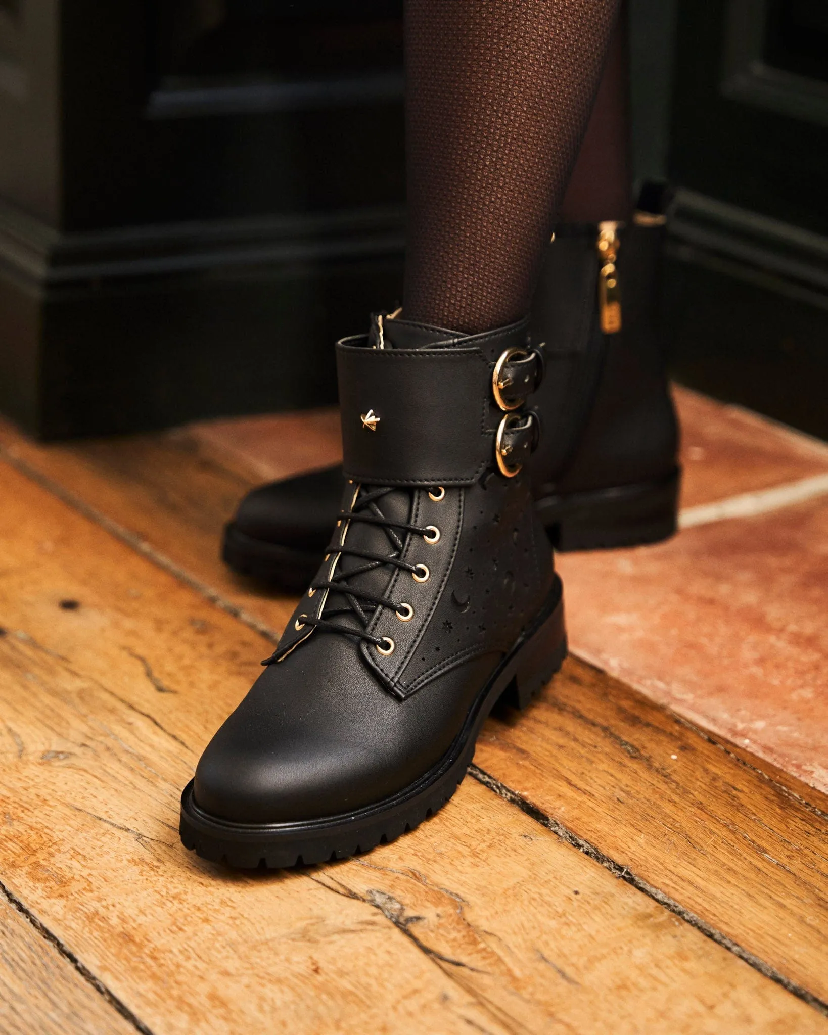 Bastide Vegan Leder Schnürstiefeletten | Schwarz