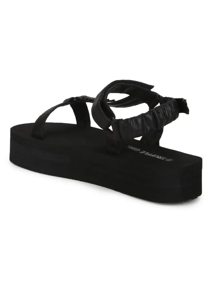Schwarze PU-bedruckte Plateausandalen
