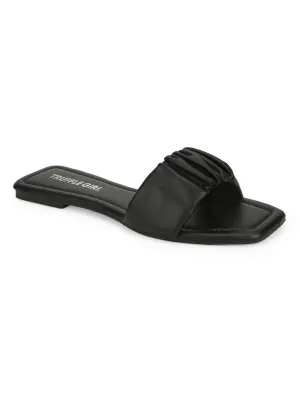 Schwarze PU-Riemchen-Slipper mit Runzeloptik