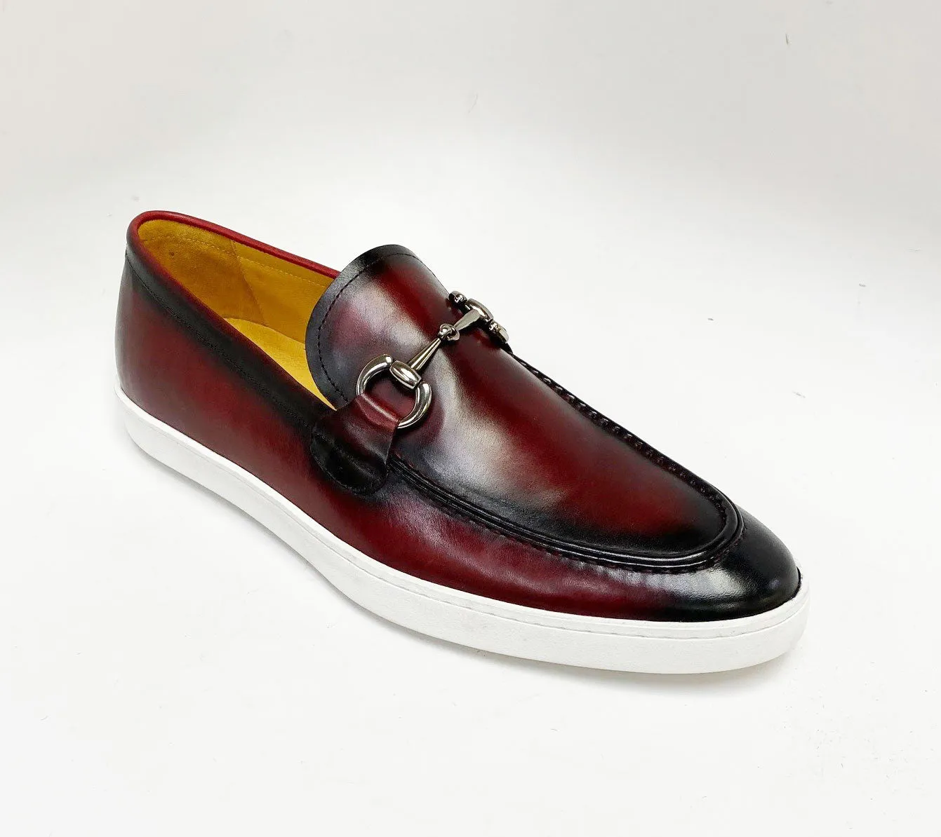 Burgunderfarbener Kalbsleder-Hufeisen-Slipper