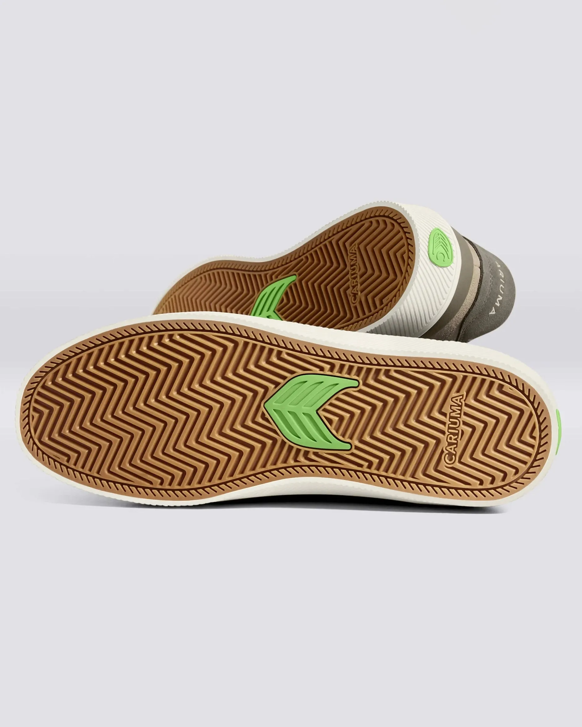 Cariuma Schuhe Luan Pro Schuhe in Plaza Taupe & Elfenbein