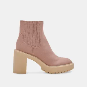 CASTER BOOTIES CAFE LEINWAND