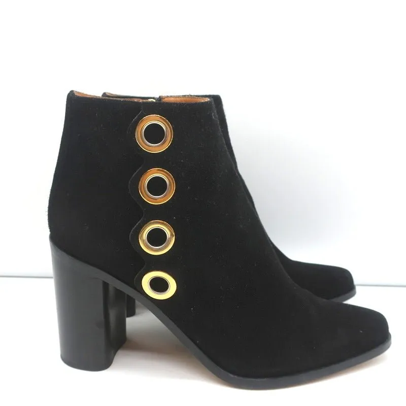 Chloe Grommet-Trim Stiefeletten Flo Schwarz Wildleder Größe 38.5 Spitze Stiefeletten