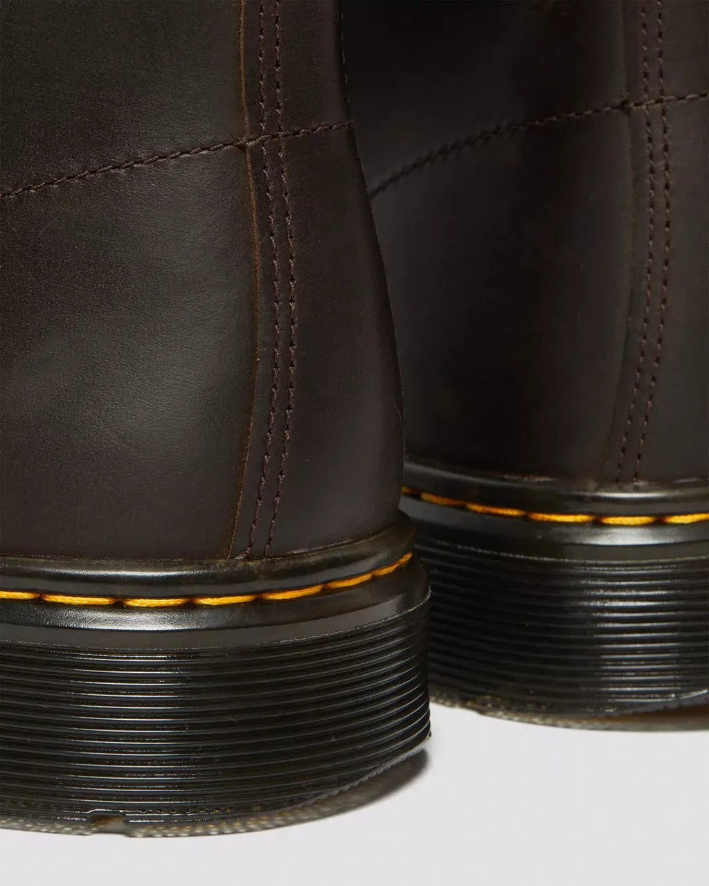 Dr. Martens Schuhe Thurston Chukka Crazy Horse Stiefel in Dunkelbraun