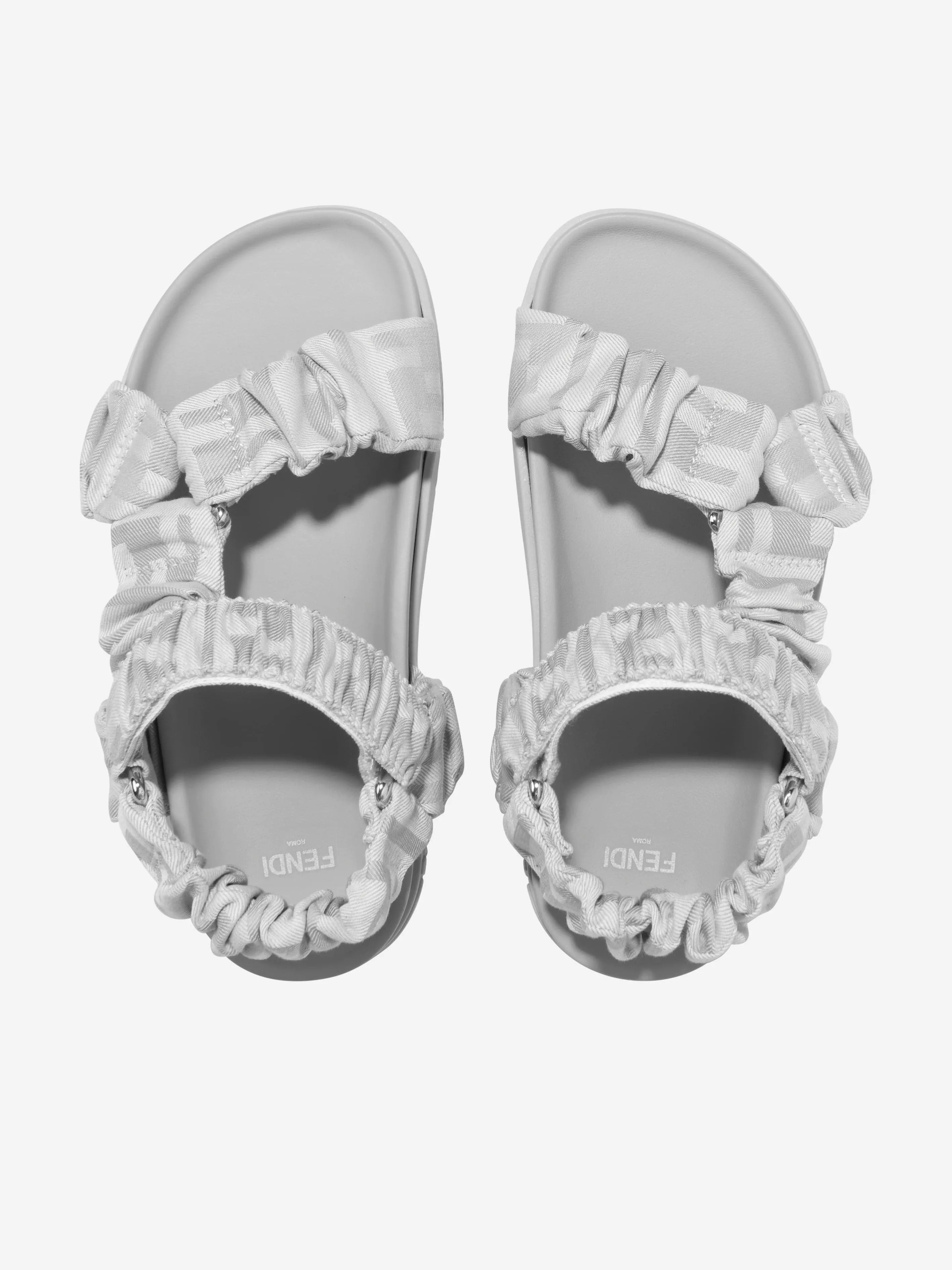 Fendi Kids FF Logo Sandalen in Grau