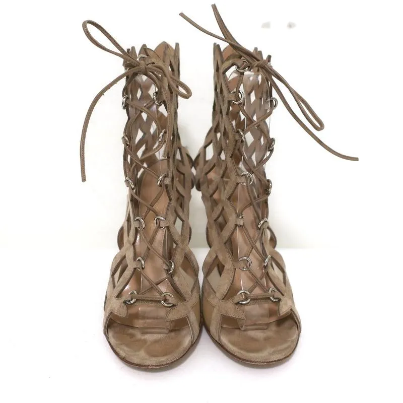 Gianvito Rossi Knöchelstiefel Beige Ausschnitt Wildleder Größe 37 Zehenfreie Sandalen Stiefeletten