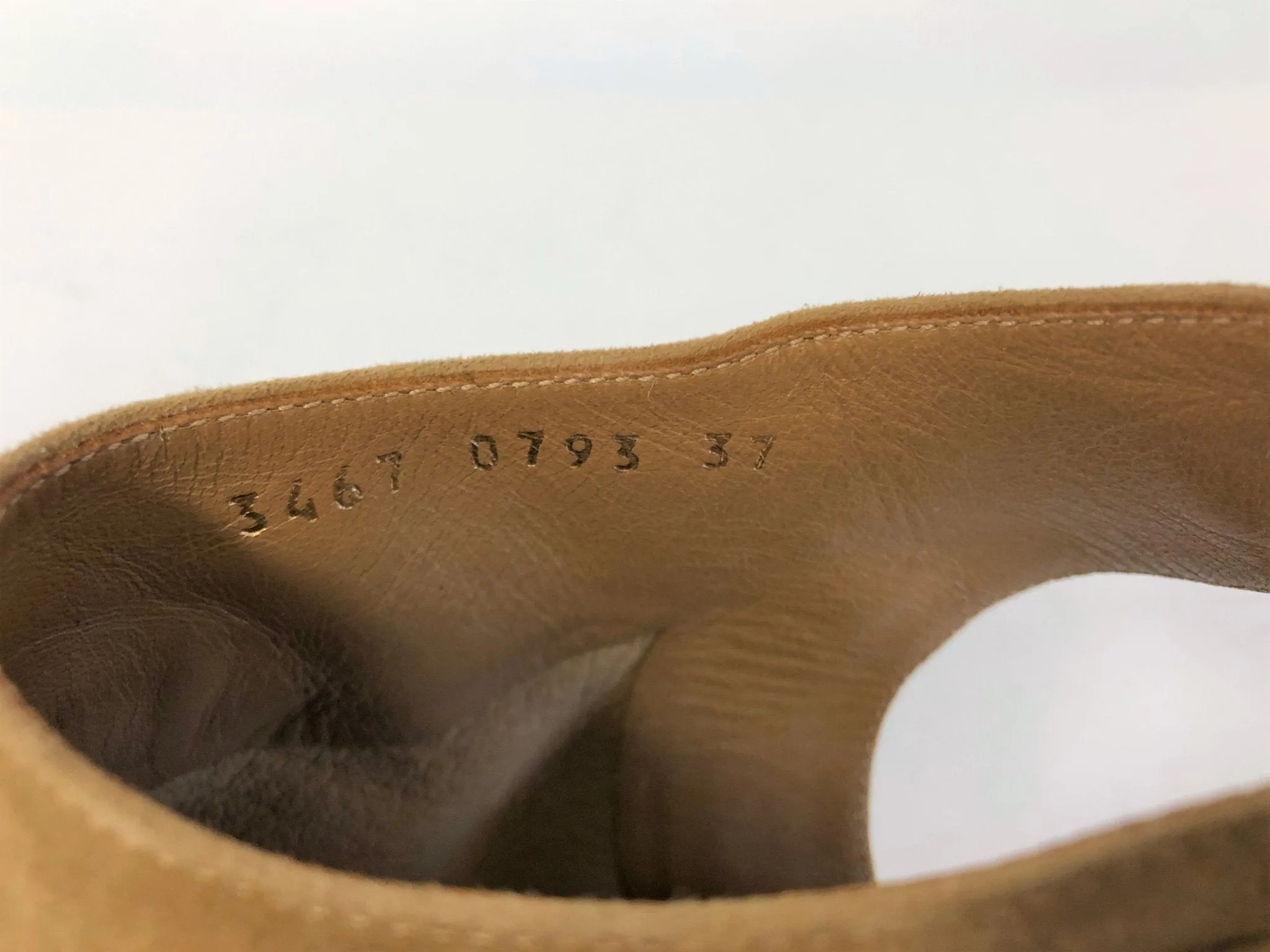 Gianvito Rossi Offene Stiefeletten Braun Wildleder Größe 37 Riemchensandalette mit Schnalle