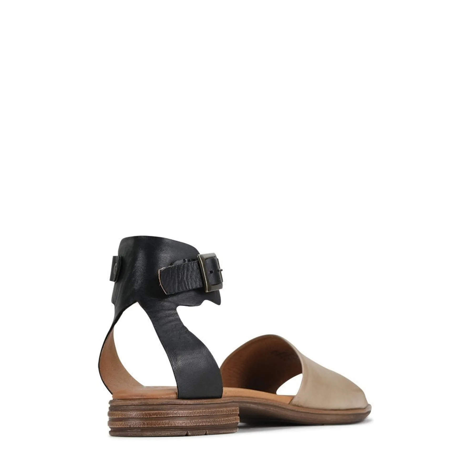 ILOS KNÖCHELRIEMEN. LEDERSANDALEN