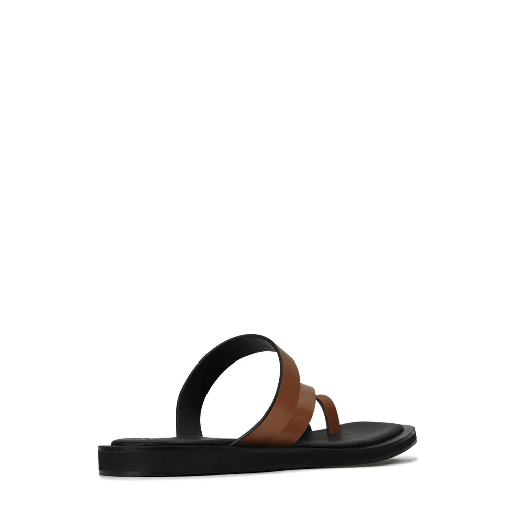 MIRA LEDER SANDALEN MIT VIERECKIGER ZEHNSPITZE