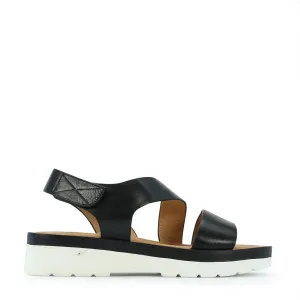 Nadia Flache Sandalen