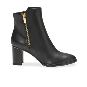 Perfekter Reißverschluss-Stiefel 70