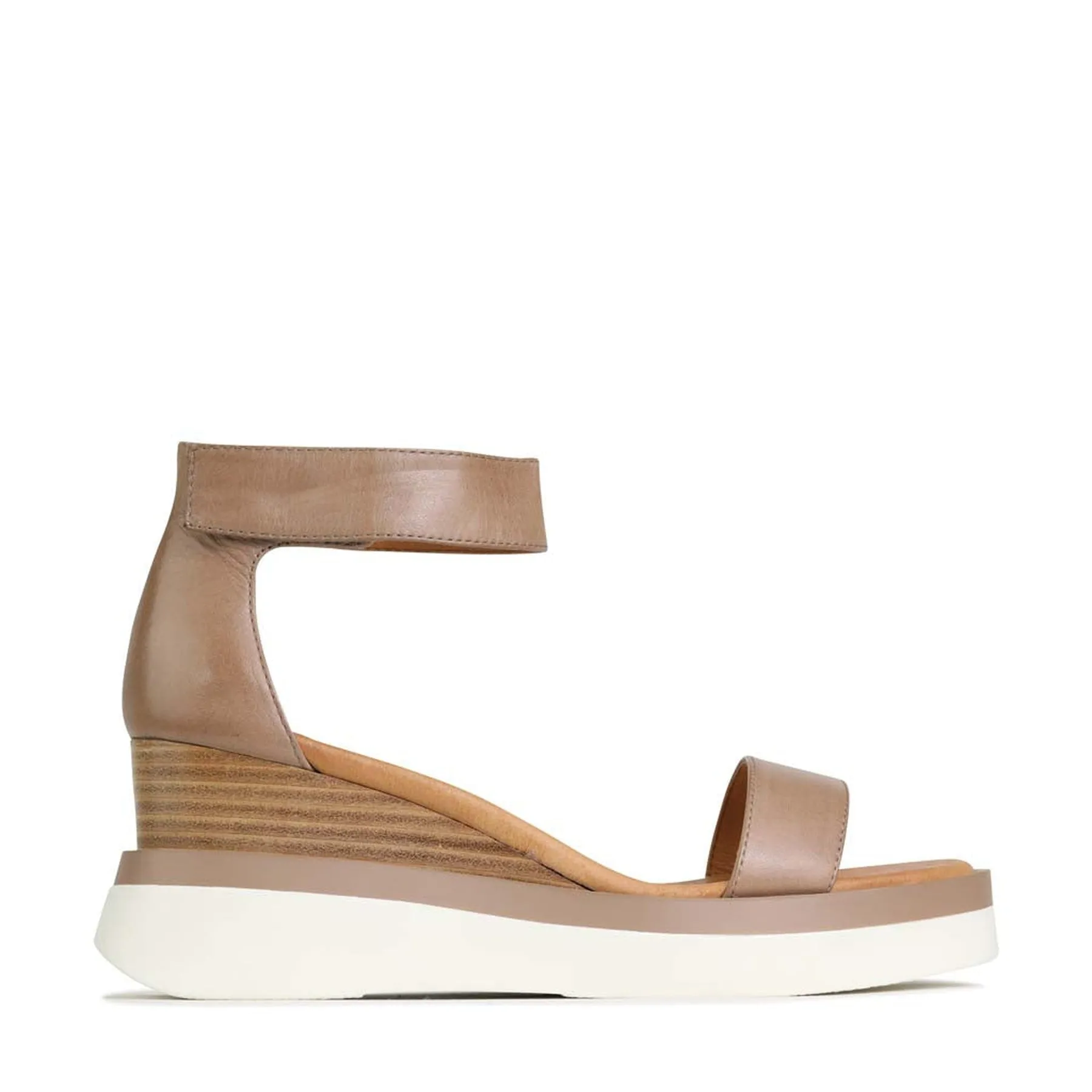 SASKINA KEILABSATZ SANDALEN AUS LEDER