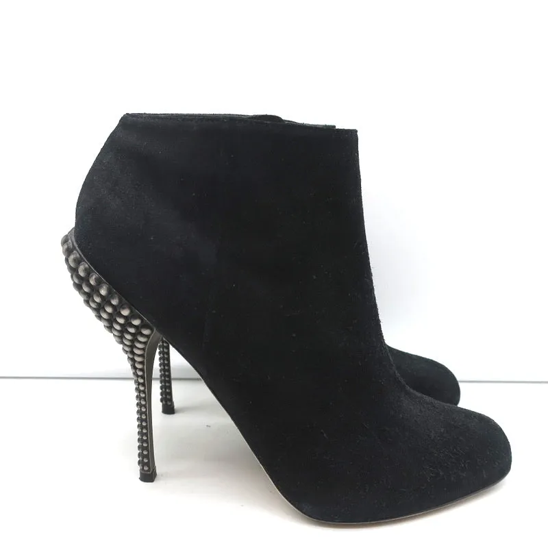 Sergio Rossi Stiefeletten mit Nieten Absatz Schwarz Wildleder Größe 38.5 Knöchelstiefel