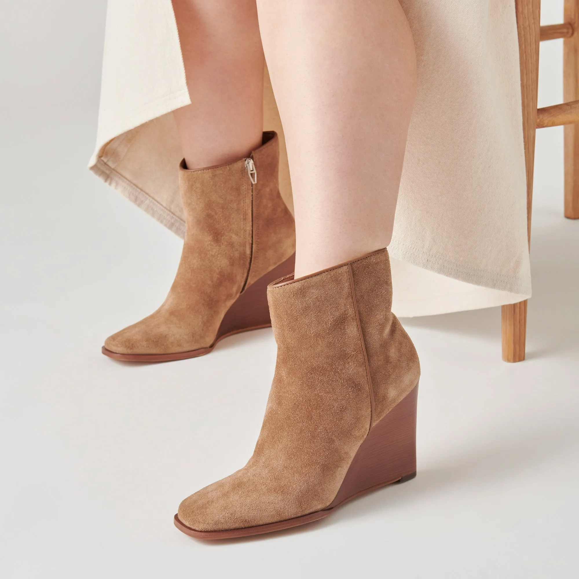 SUSANN WEITE STIEFELETTEN KASTANIENBRAUNES WILDLEDER