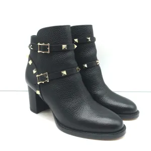 Valentino Rockstud Knöchelstiefel Schwarz Geprägtes Leder Größe 35.5 Stiefeletten mit mittlerer Absatzhöhe