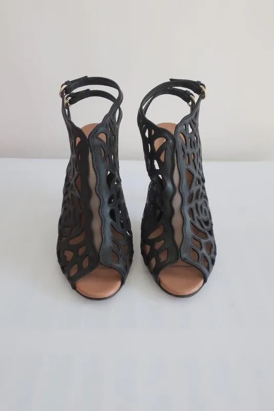 Valentino Rose Laser-Cut Slingback Stiefeletten Schwarz Leder Größe 39 Peep-Toe Absatz                       15 >