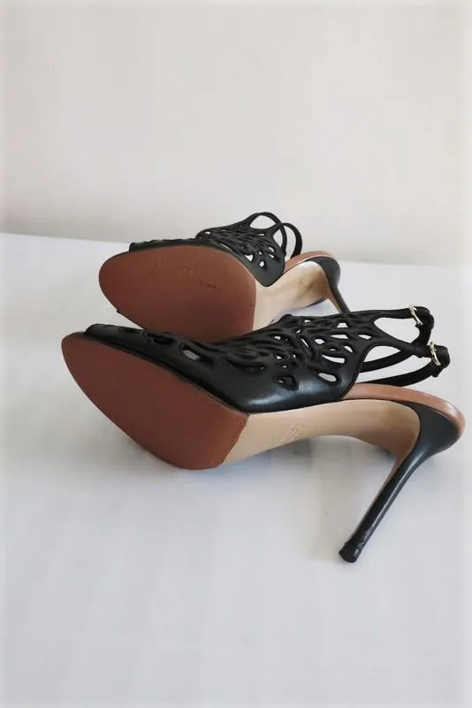 Valentino Rose Laser-Cut Slingback Stiefeletten Schwarz Leder Größe 39 Peep-Toe Absatz                       15 >